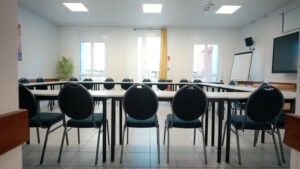 salle-seminaire-reunion-equipement